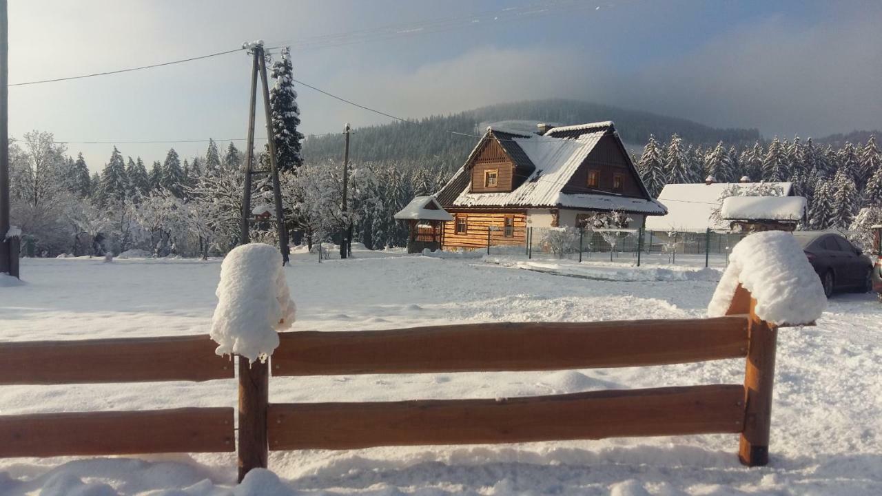 Staro Chalpa Villa อิสเตบนา ภายนอก รูปภาพ